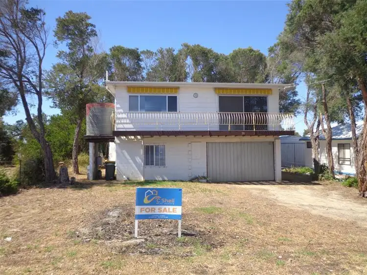 20 Wattle Grove, Loch Sport VIC 3851