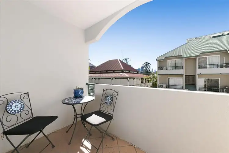 23/23 Edmondstone Street, South Brisbane QLD 4101