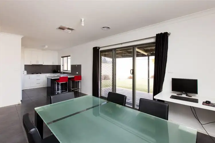 Fifth view of Homely house listing, 3 Teresa Court, Mildura VIC 3500