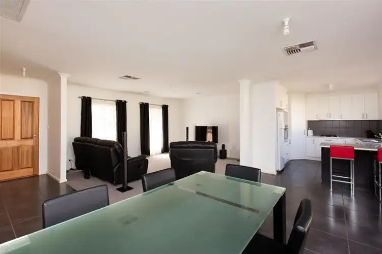 Sixth view of Homely house listing, 3 Teresa Court, Mildura VIC 3500