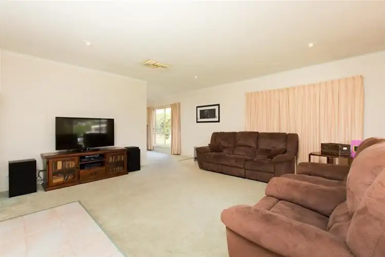 Second view of Homely house listing, 7 Jodie Court, Mildura VIC 3500