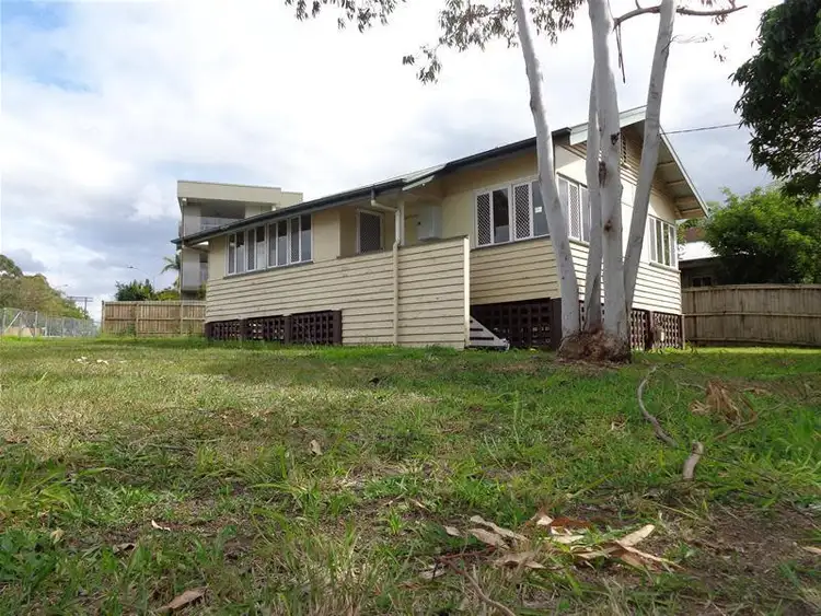 1/4 Hyde Road, Yeronga QLD 4104