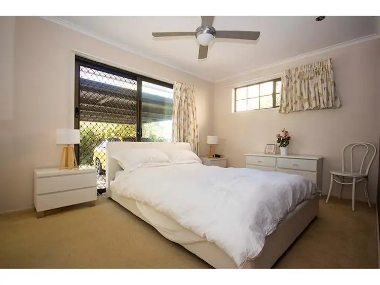 Sixth view of Homely house listing, 10 Culloden Court, Highland Park QLD 4211