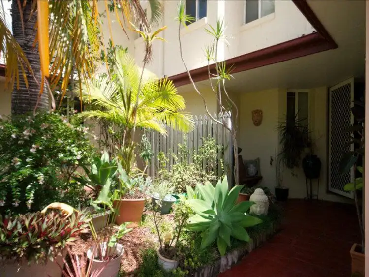 Fifth view of Homely unit listing, 8/102 Alexander Drive, Highland Park QLD 4211