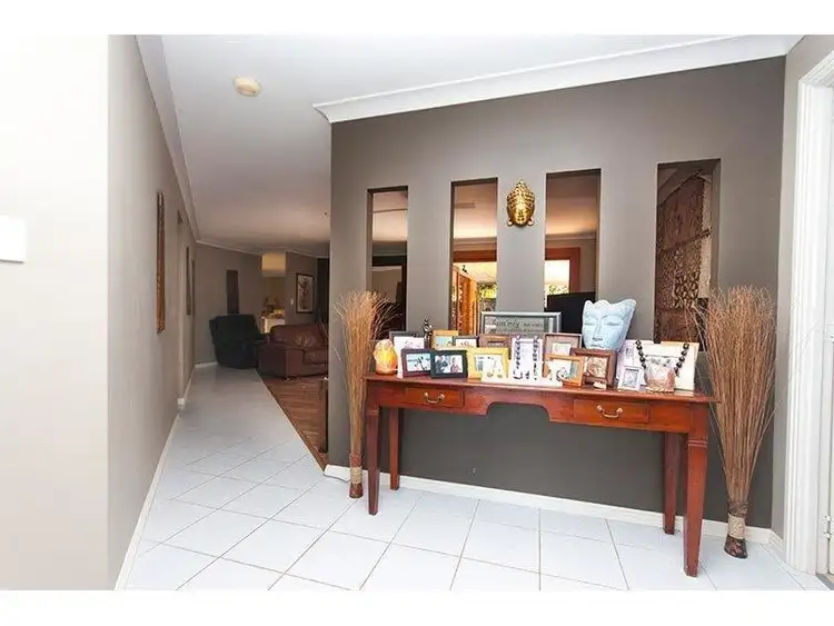 Sixth view of Homely house listing, 4 Gloucester Court, Highland Park QLD 4211