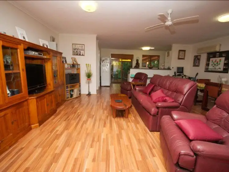 Seventh view of Homely house listing, 8 Rorymor Court, Highland Park QLD 4211