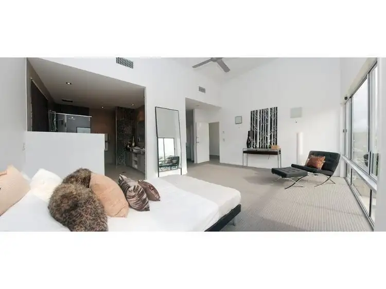 Fourth view of Homely house listing, 8 Corymbia Way, Molendinar QLD 4214