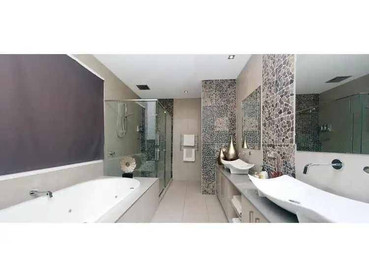 Sixth view of Homely house listing, 8 Corymbia Way, Molendinar QLD 4214