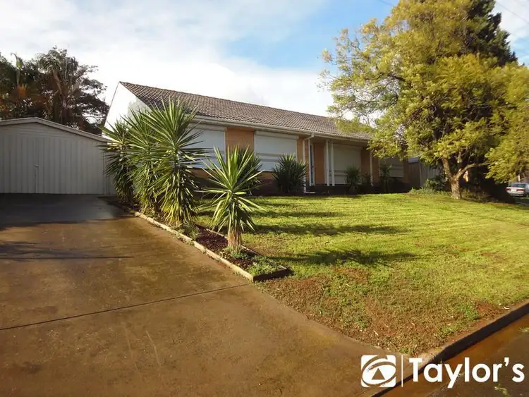 1 Linton Road, Para Hills SA 5096