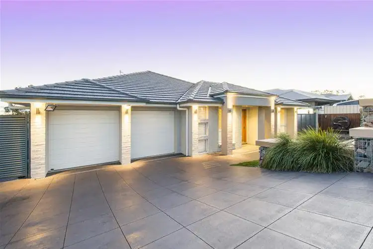 17 Shipley Street, Cameron Park NSW 2285