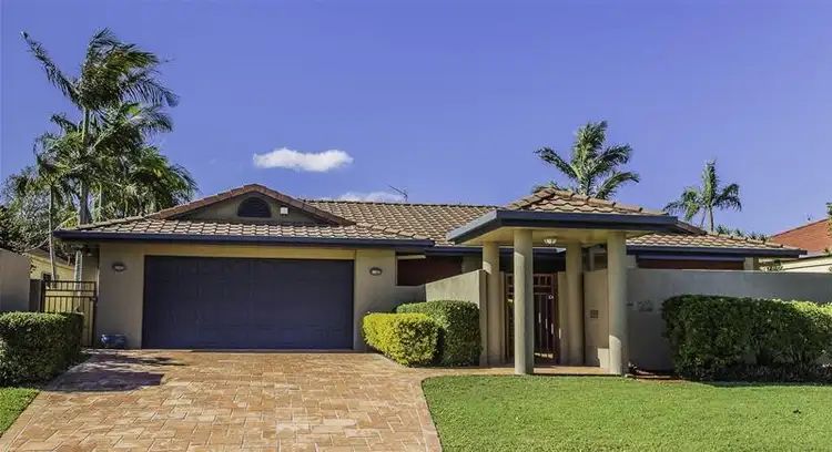 22 Christa Way, Benowa Waters QLD 4217