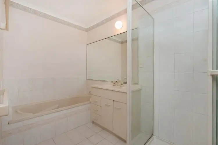 Fifth view of Homely semi-detached listing, 2/14 Waterdown Drive, Elanora QLD 4221