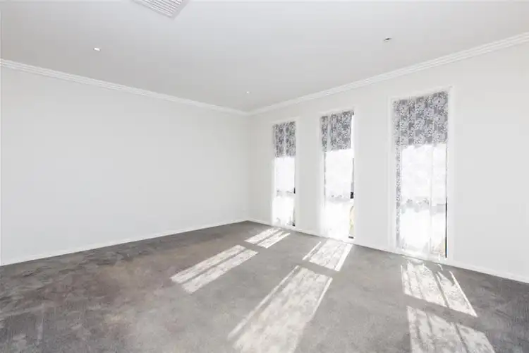 Second view of Homely house listing, 2/22 Phillippa Crescent, Mildura VIC 3500