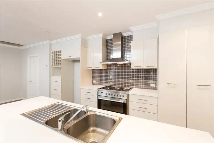 Third view of Homely house listing, 2/22 Phillippa Crescent, Mildura VIC 3500