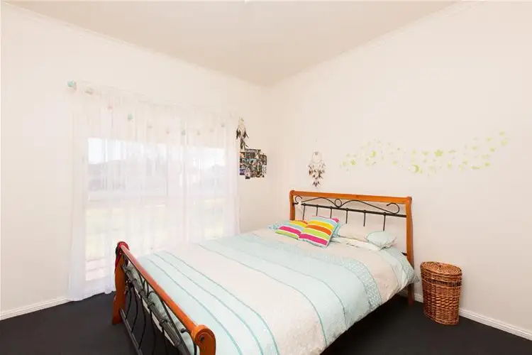 Sixth view of Homely house listing, 4 Lancaster Court, Mildura VIC 3500