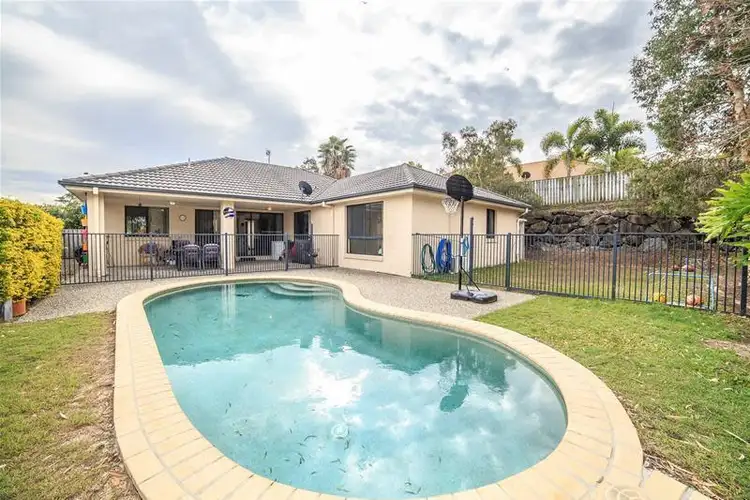 7 Hale Street, Pacific Pines QLD 4211