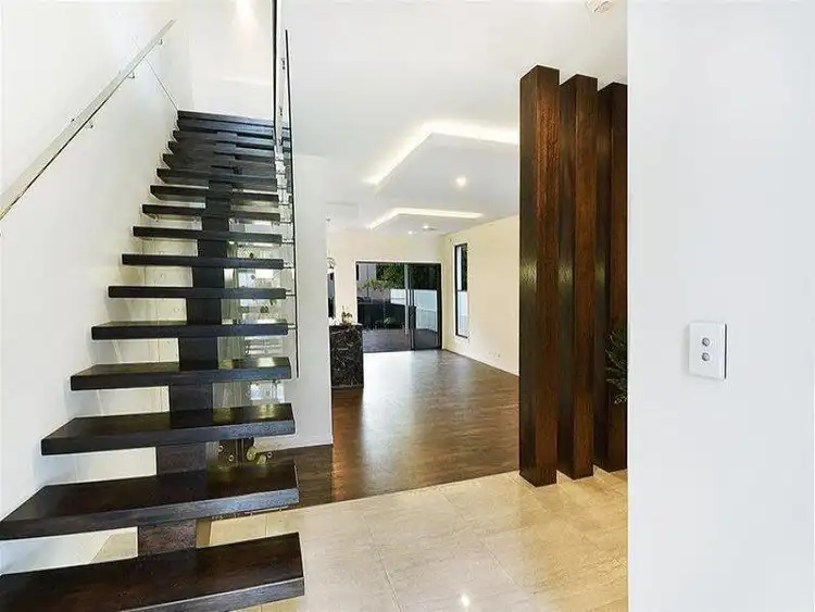 Fifth view of Homely townhouse listing, 2/7 Heeb Street, Bundall QLD 4217