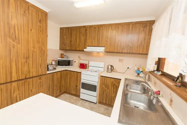 Fifth view of Homely house listing, 1 Ramsay Court, Red Cliffs VIC 3496