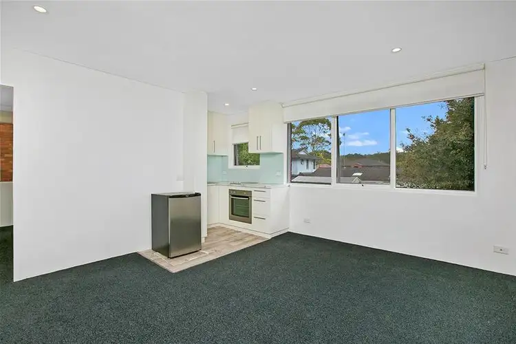 Third view of Homely unit listing, 8/11 Grafton Crescent, Dee Why NSW 2099