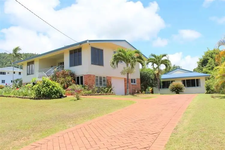 7 Cutten Street, Bingil Bay QLD 4852