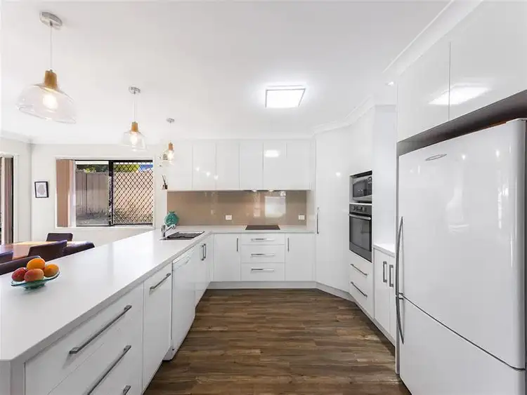 Fifth view of Homely house listing, 2 Gordon Place, Parkinson QLD 4115