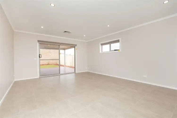 Sixth view of Homely house listing, 3 Kossman Court, Irymple VIC 3498