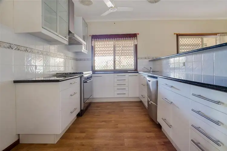 9 Campbell Crescent, Baynton WA 6714