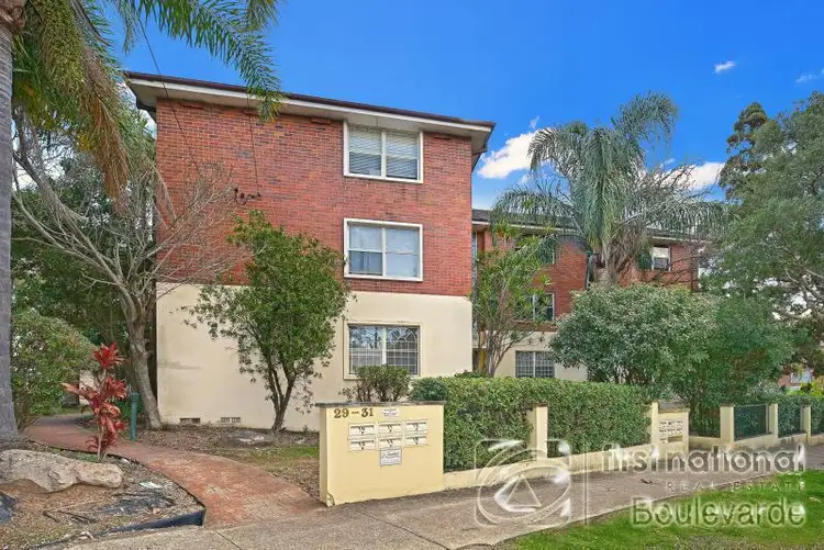 13/29-31 Marlene Crescent, Greenacre NSW 2190