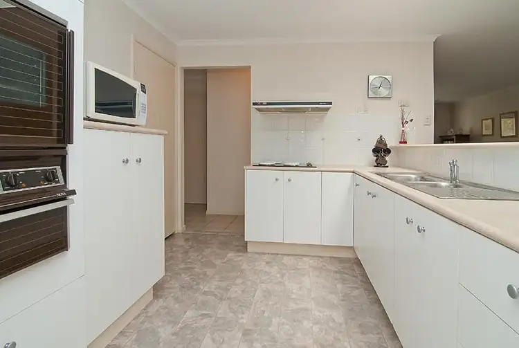 Second view of Homely townhouse listing, 3/39 Chatswood Road, Daisy Hill QLD 4127