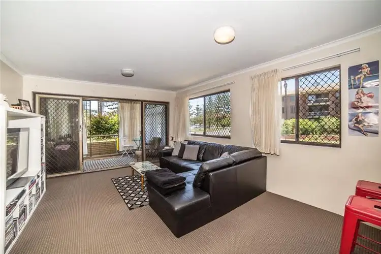 2/152 Surf Parade, Broadbeach QLD 4218
