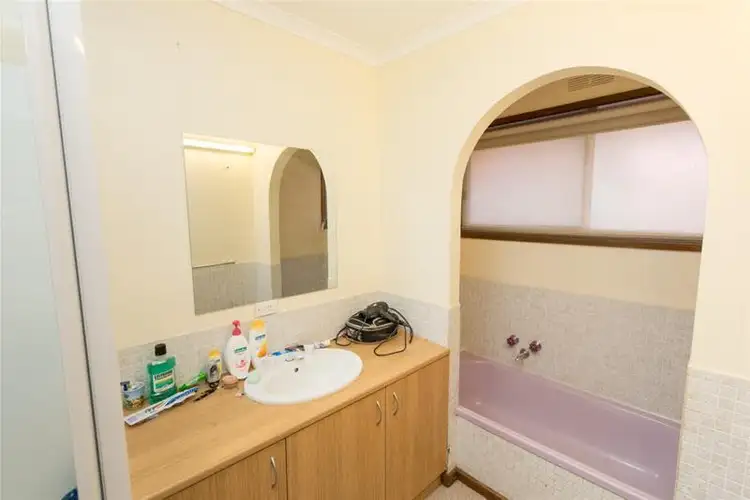 Sixth view of Homely house listing, 7 Currawong Court, Mildura VIC 3500