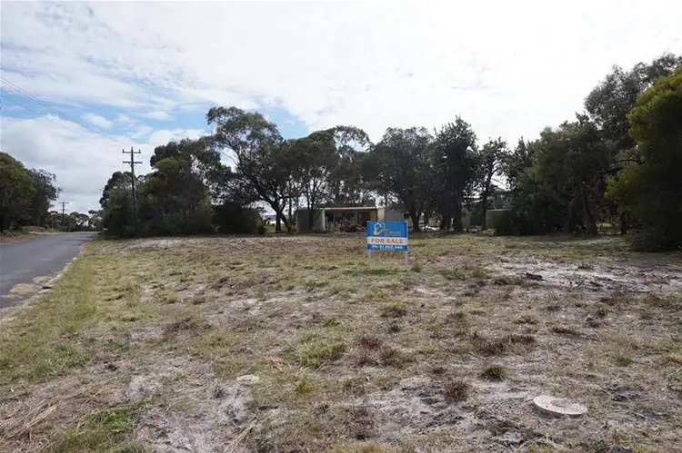 14 Charlies Street, Loch Sport VIC 3851