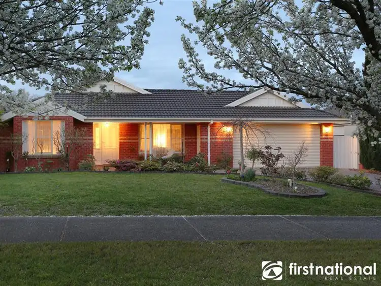 10 Armitage Drive, Narre Warren South VIC 3805