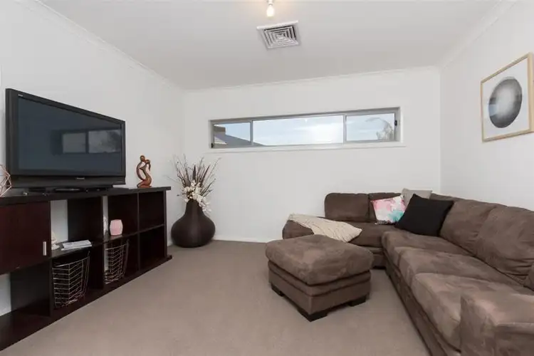 Second view of Homely house listing, 4 Laguna Court, Mildura VIC 3500