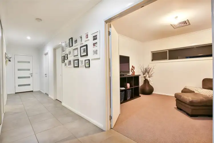 Seventh view of Homely house listing, 4 Laguna Court, Mildura VIC 3500