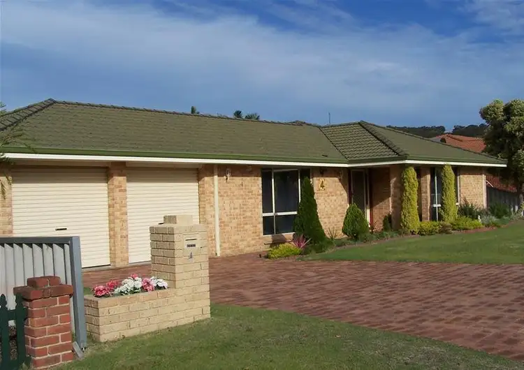 4 Challenge Close, Middleton Beach WA 6330