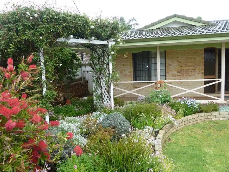 Seventh view of Homely house listing, 12 Erindale Court, Yakamia WA 6330