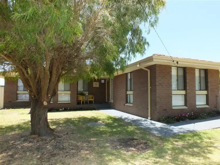 28 Flemington Street, Orana WA 6330