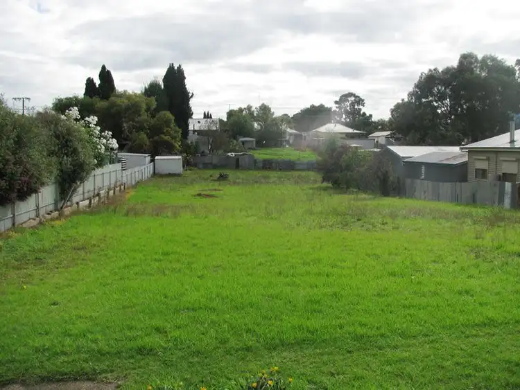 13 Second Avenue, Naracoorte SA 5271