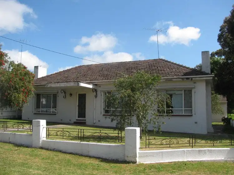 19 First Avenue, Naracoorte SA 5271