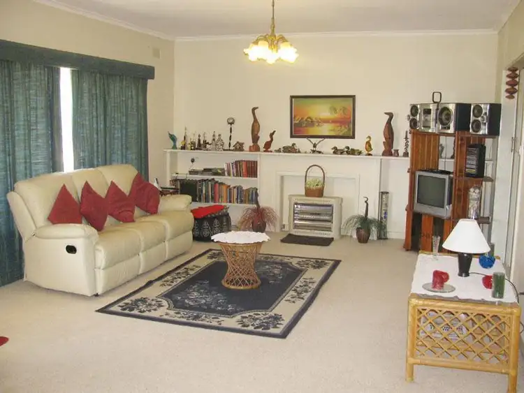 Fourth view of Homely house listing, 2/74 Jenkins Terrace, Naracoorte SA 5271