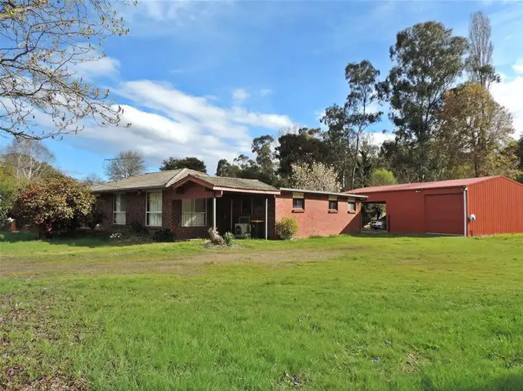 25 - 27 Wallace Drive, Porepunkah VIC 3740