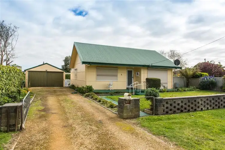 4 Carbine Street, Orana WA 6330