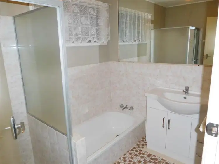 Seventh view of Homely house listing, 8 Louise Street, Southport QLD 4215