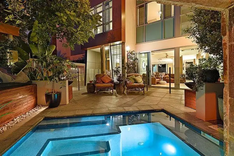 56 Stanhill Drive, Chevron Island QLD 4217