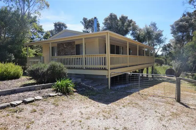 25 Bernadette Avenue, Loch Sport VIC 3851