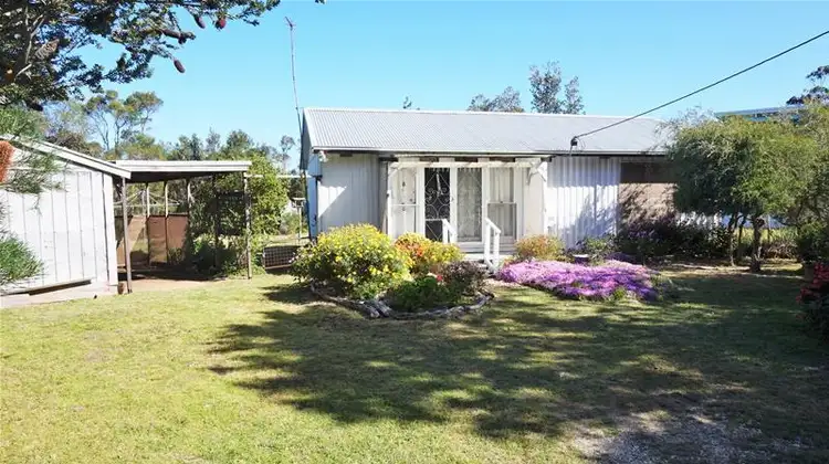 8 Karen Court, Loch Sport VIC 3851