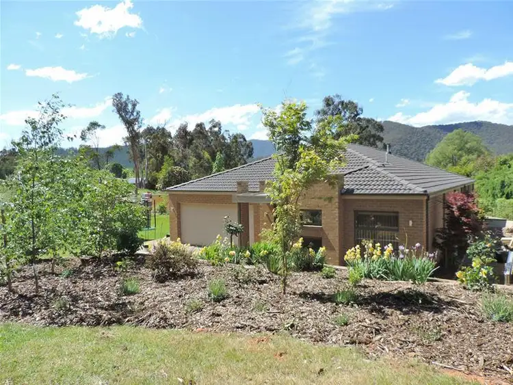 3 Blackwood Bowl, Bright VIC 3741
