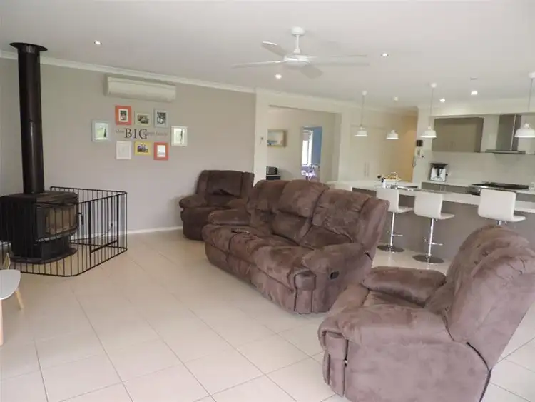 Fifth view of Homely house listing, 3 Blackwood Bowl, Bright VIC 3741