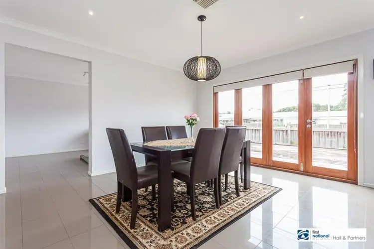 Fifth view of Homely house listing, 5 Loren Court, Endeavour Hills VIC 3802